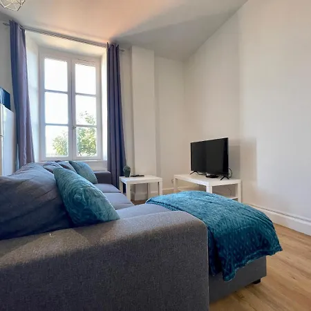 D'arthur - Pont-neuf Apartman *